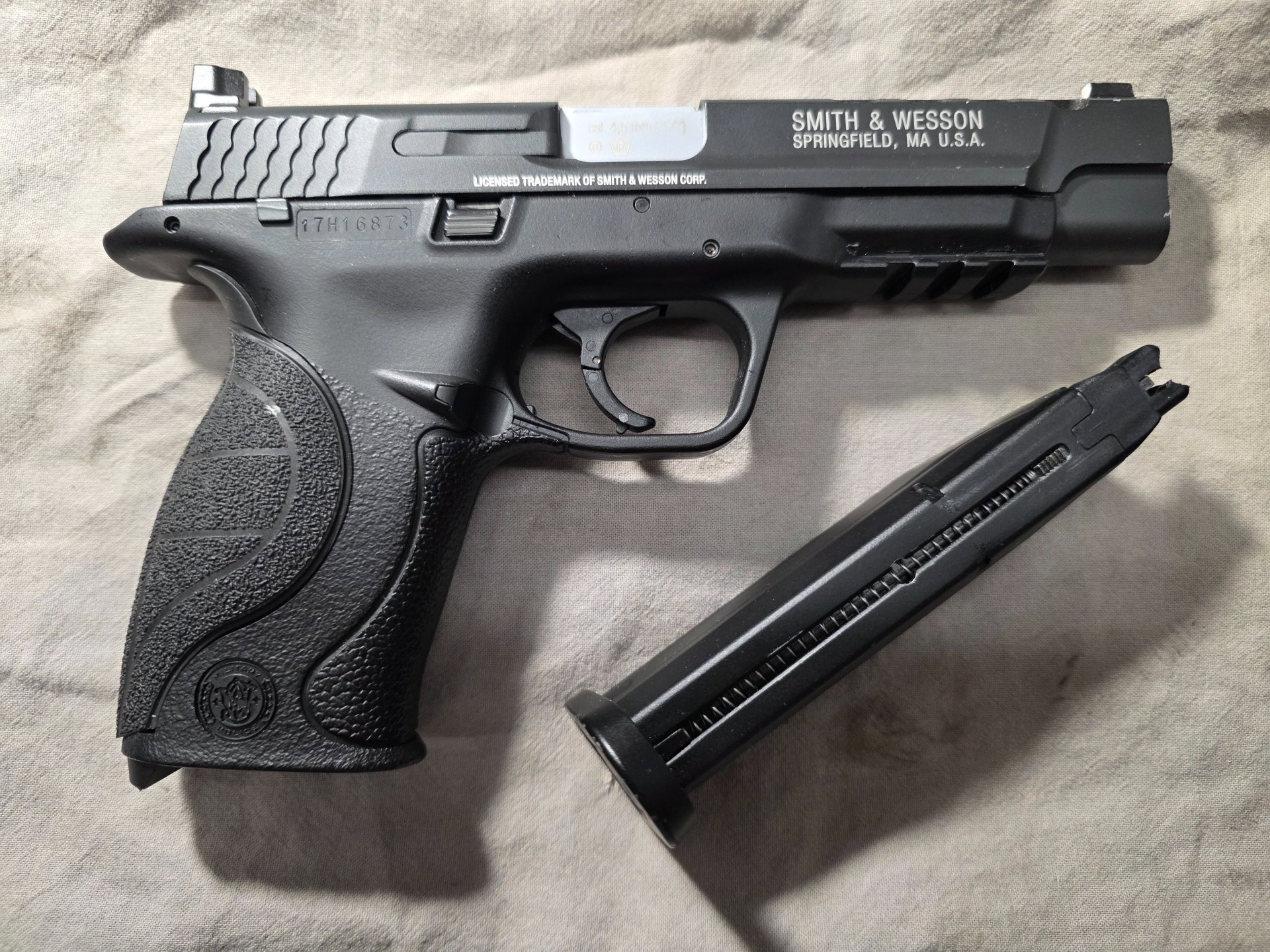 CO2 Pistole Smith & Wesson Performance Center Ported M&P9L Kaliber 4,5 mm BB – Bild 2
