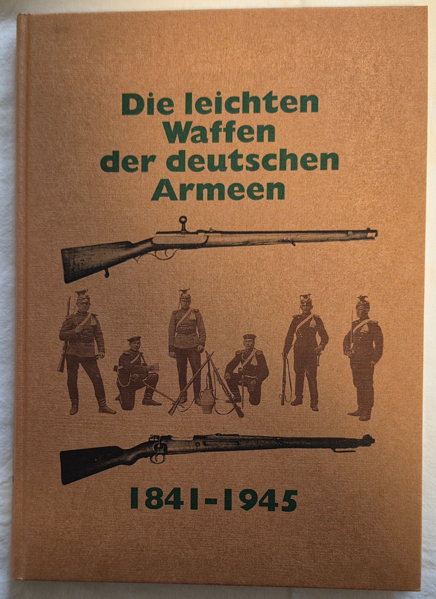 Ludwig Baer – Die leichten Waffen der deutschen Armeen 1841–1945 – Bild 1