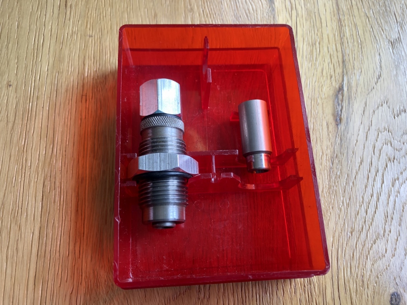 Pulver Füllmatrize für Kal. 9mm + 45 Acp – Bild 2