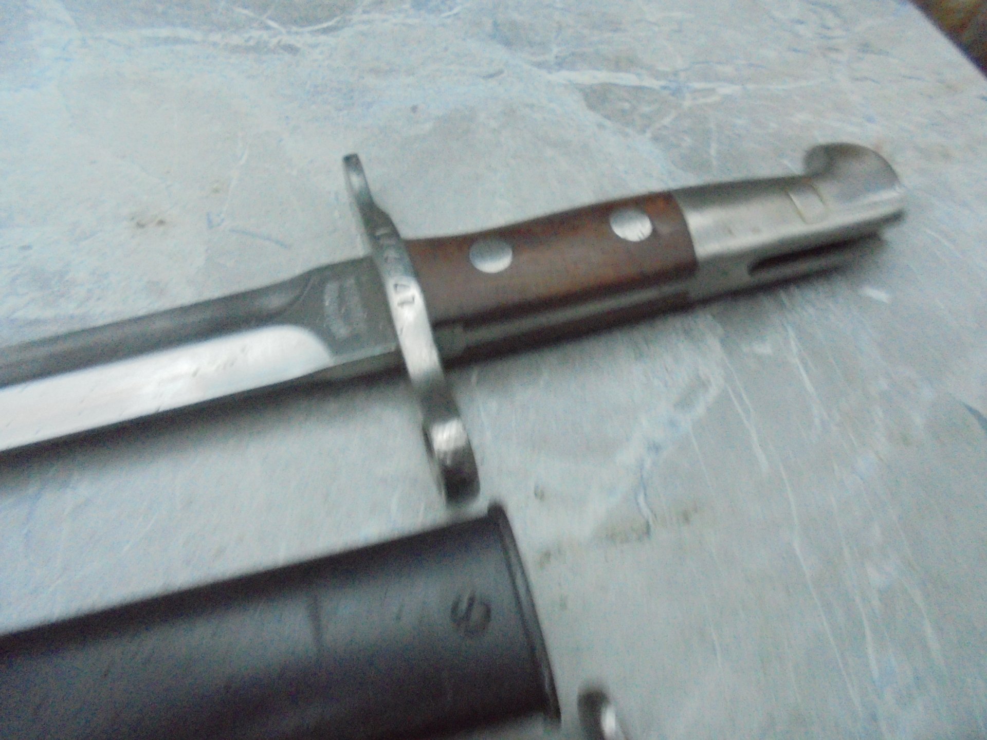 2 Schweizer Bajonette mit Scheide – Bild 5