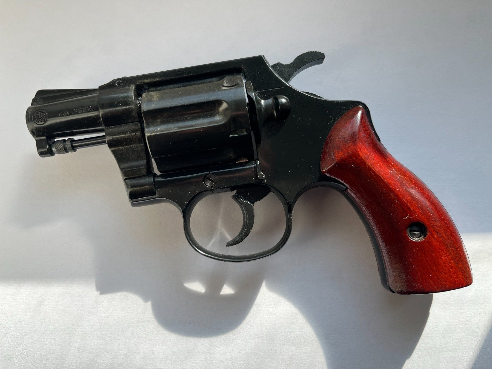 schöner Revolver Kal 9mm R.K. (.380 Knall) – Bild 4