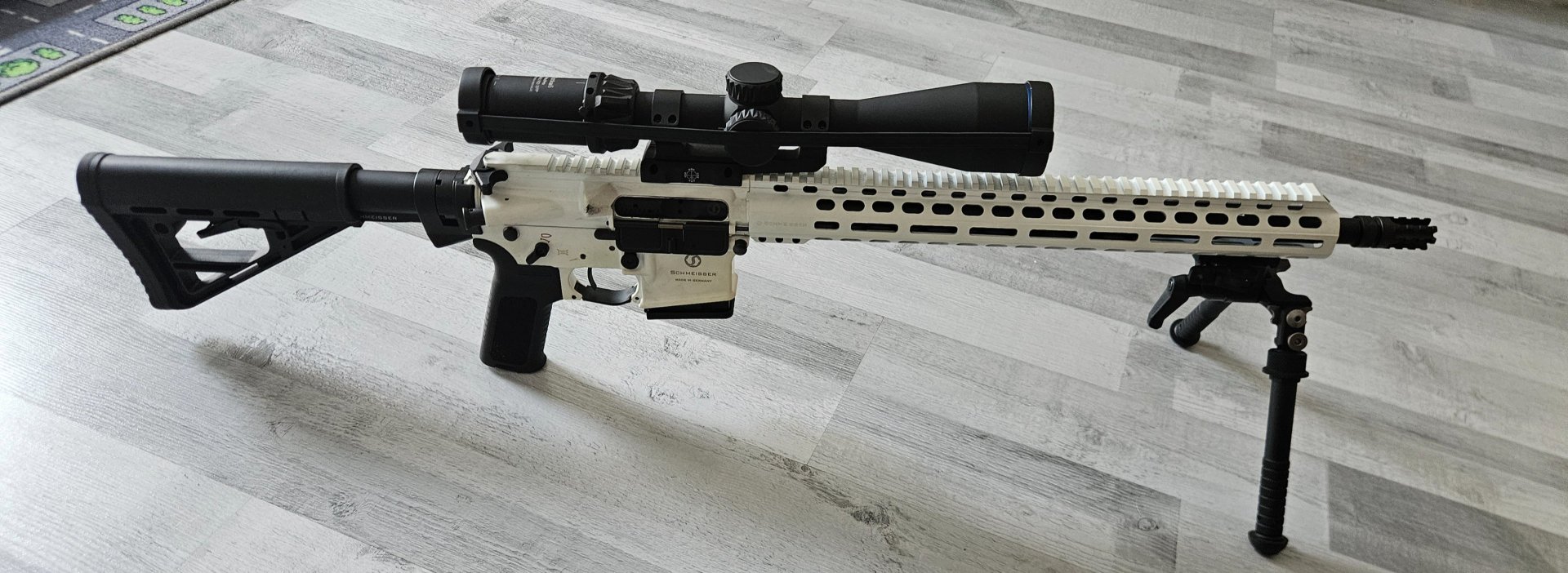 Schmeisser M5FL AR-15 .223 Rem | Sonderfarbe Weiß | MAK-Abzug | EraTac | Meopta Optika6 – Bild 2