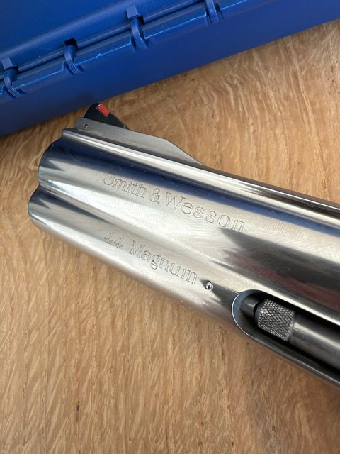 Smith & Wesson 629 Classic Revolver - 5-Zoll - .44 Magnum – Bild 2