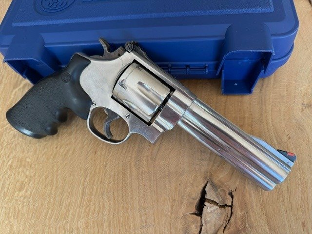 Smith & Wesson 629 Classic Revolver - 5-Zoll - .44 Magnum – Bild 6