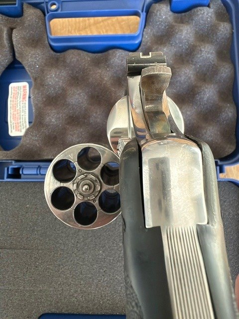 Smith & Wesson 629 Classic Revolver - 5-Zoll - .44 Magnum – Bild 4