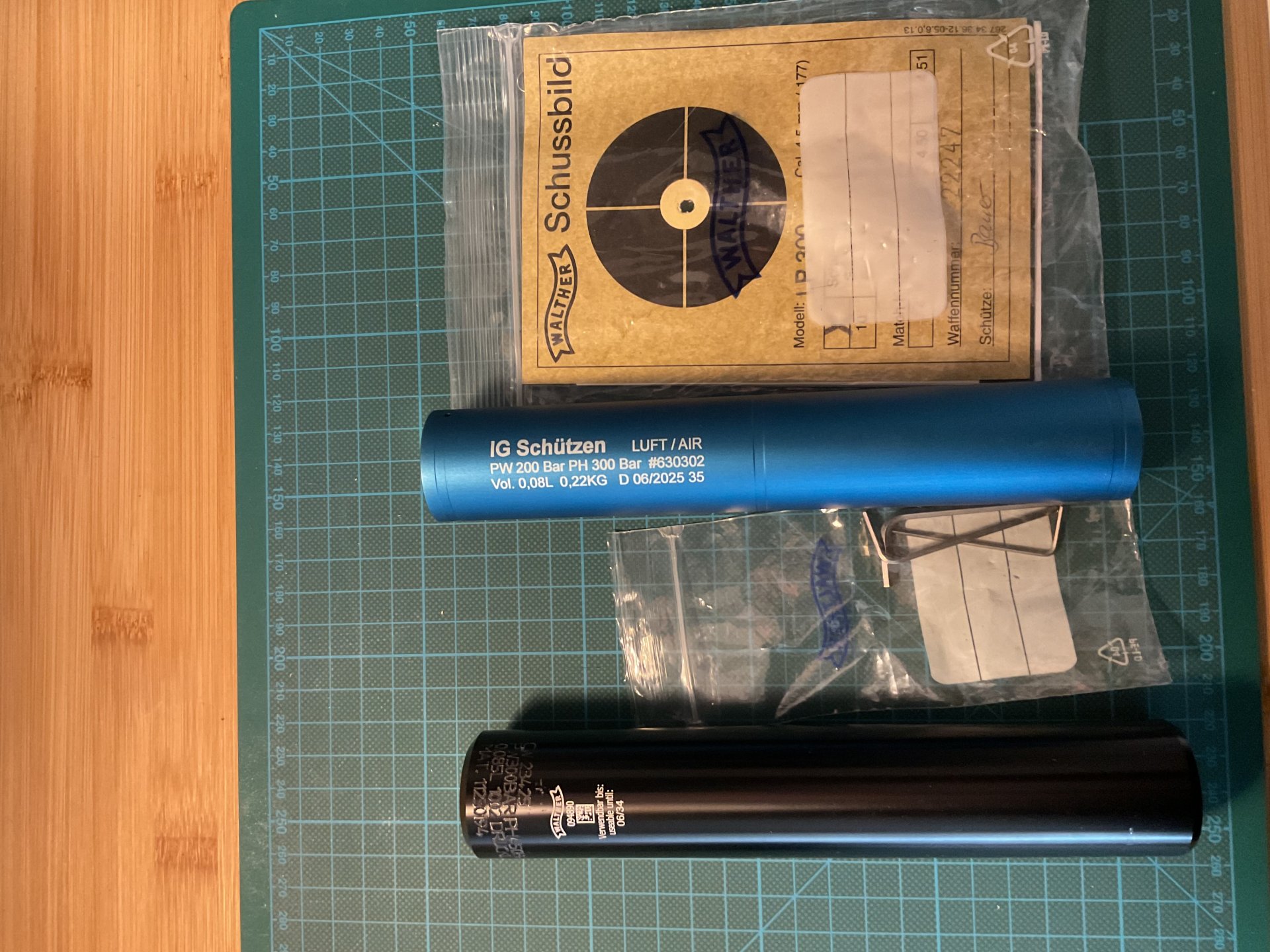 Walther LP 300 XT mit 2 Kartuschen – Bild 2