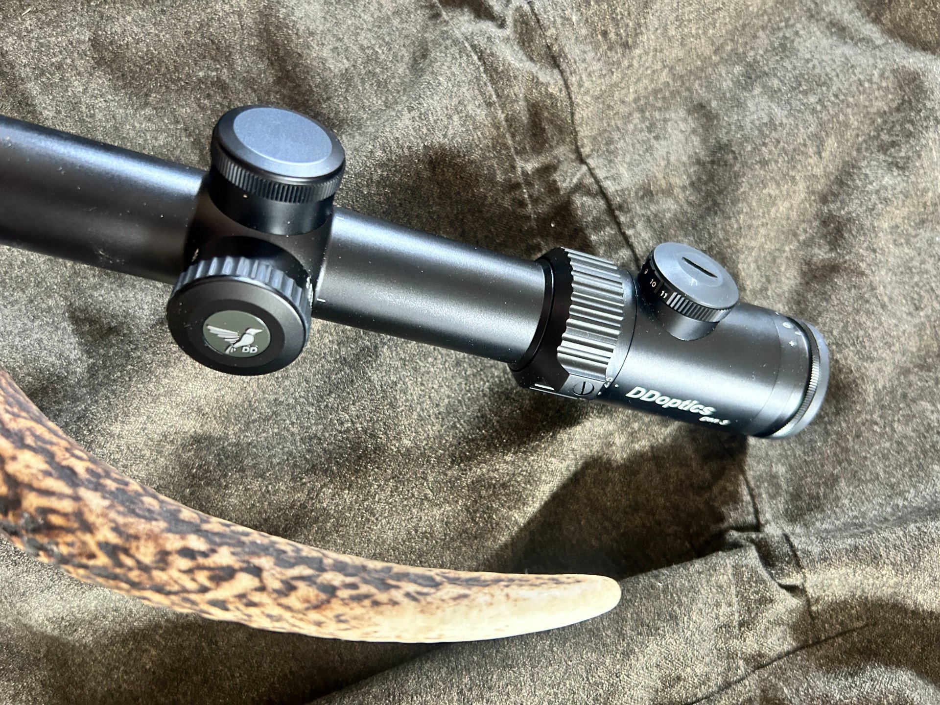 DD optics Nachtfalke V6, 2,5-16x42, Gen. 3, 4N, MRAD, iFibre, NEU OVP – Bild 4
