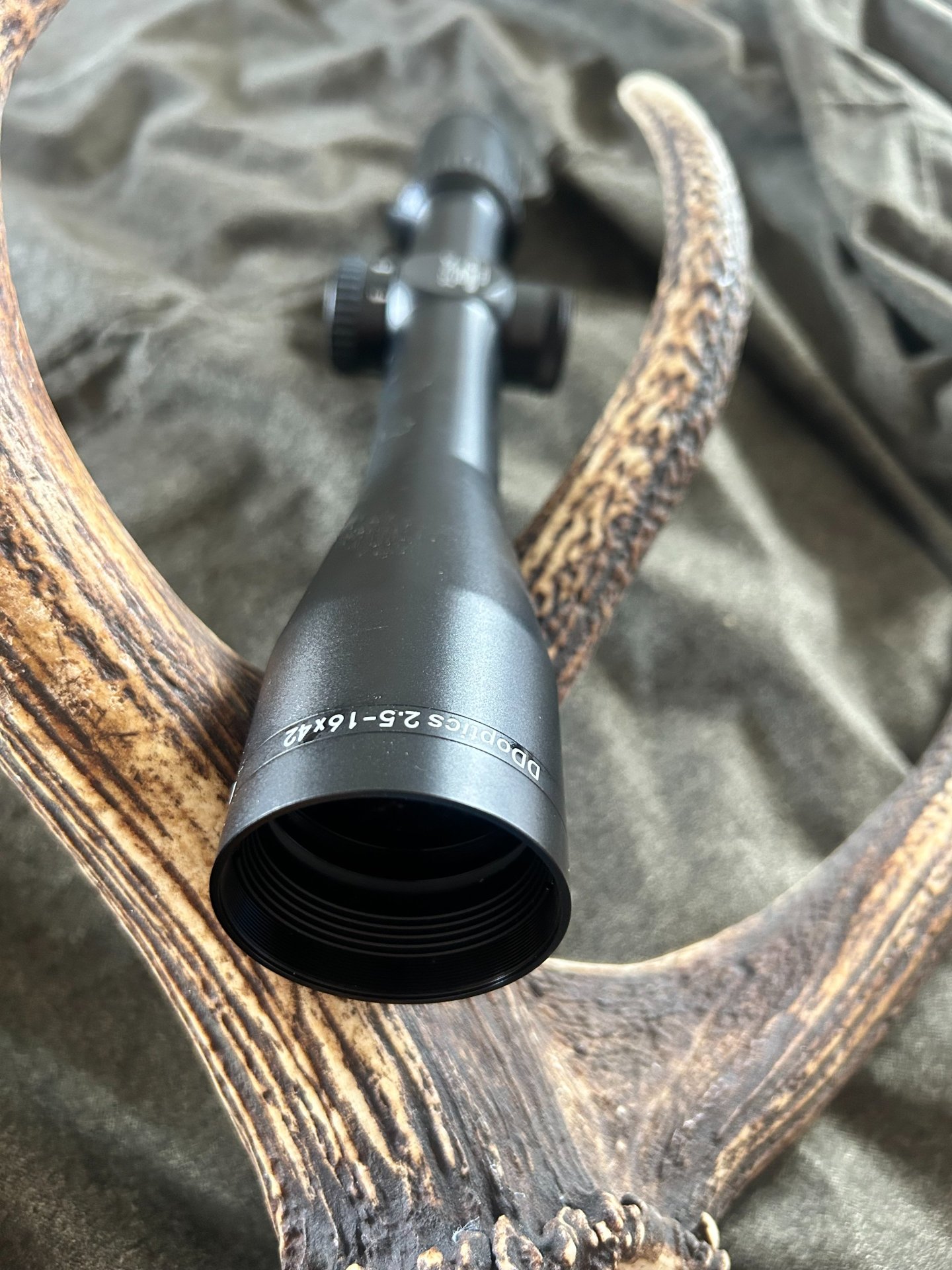 DD optics Nachtfalke V6, 2,5-16x42, Gen. 3, 4N, MRAD, iFibre, NEU OVP – Bild 6