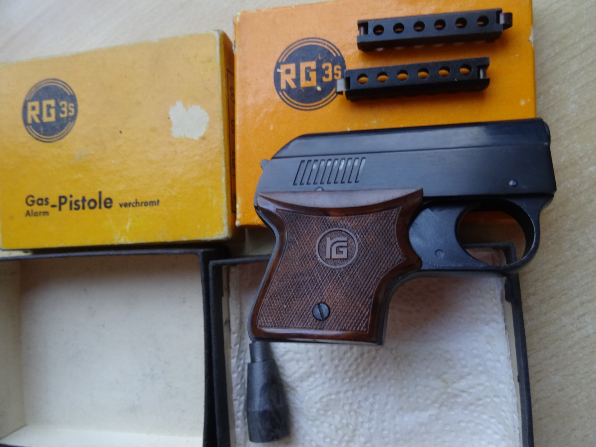 Original Röhm RG 3-Kal 6mm-mit ZUBEHÖR – Bild 2