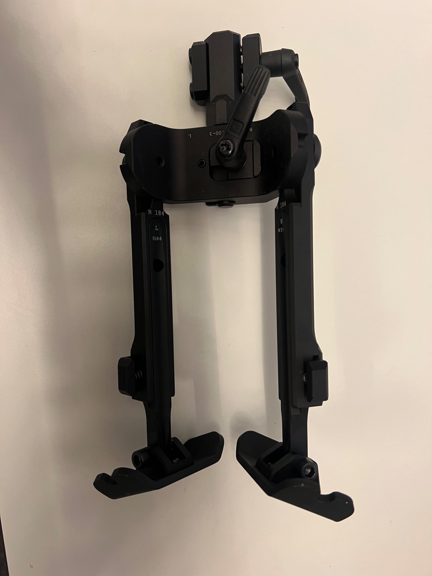 Fortmeier Zweibein H 184 inkl. Picatinny-Adapter 6 Uhr - 5-Fach verstellbar, klappbar – Bild 1
