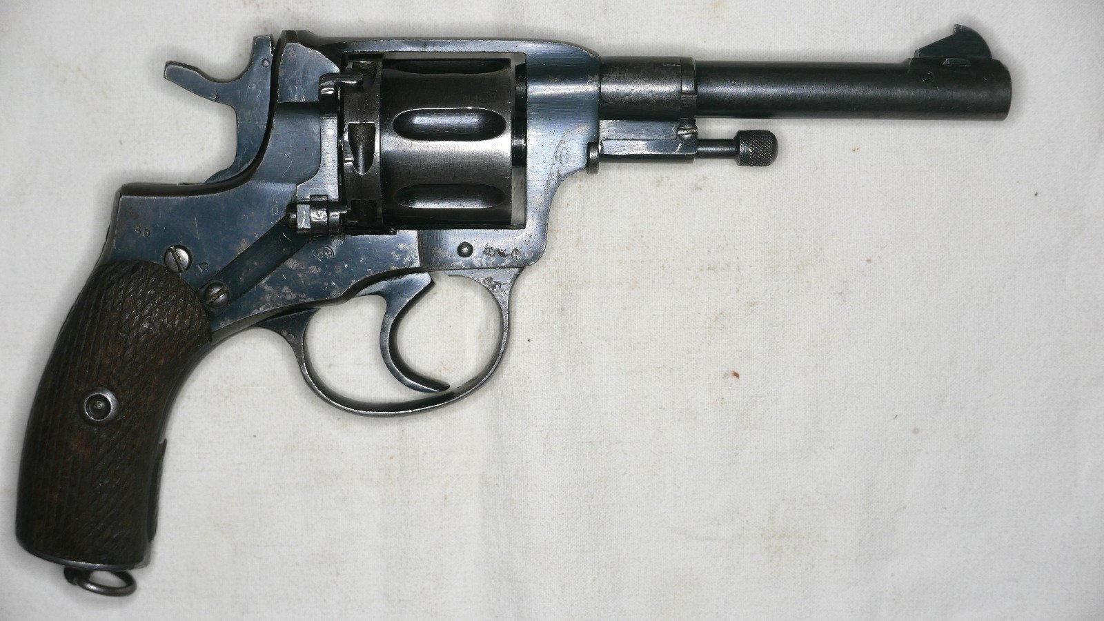 Revolver Nagant, Fertigung Tula 1944, Kal. 7,62 Nagant, Offiziersmodell – Bild 2