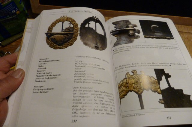 Ein Traumbuch - Die Kriegsabzeichen der Kriegsmarine v. Sascha Weber / G.R.Skora – Bild 3