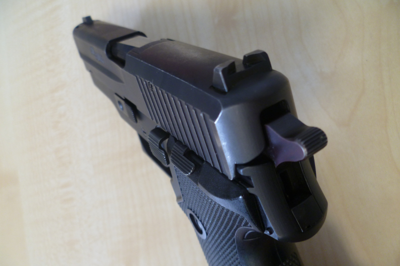 Pistole SIG Sauer P225 Montage Suisse 9mm Luger Behördenwaffe – Bild 6