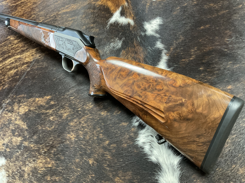 Blaser R8 Luxus, Kal..300WinMag. Holzklasse 10 ! Vogelaugen ! SemiWeigt ! Kanneliert ! – Bild 2