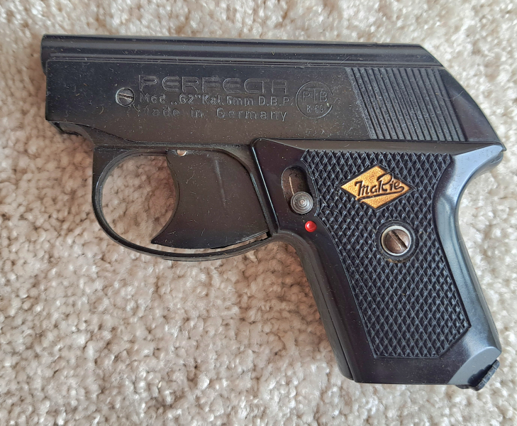 Perfecta Mod.G 2 Kaliber 6mm Flob. inkl. 2 Mag. – Bild 3