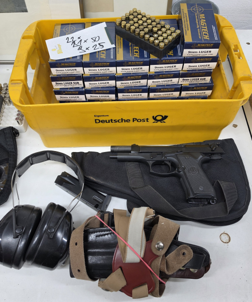 Pistole Beretta FS 92 Kaliber 9 mm + Zubehör – Bild 1