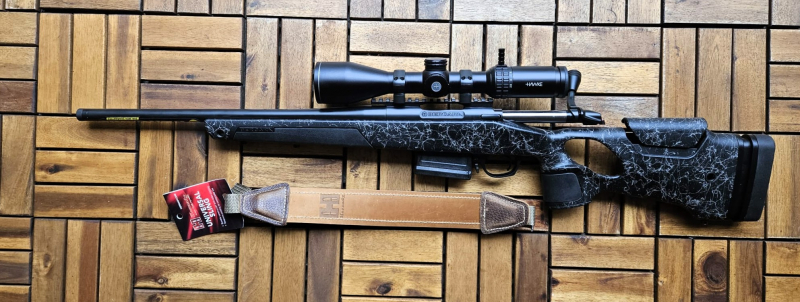Bergara BA14 Repetierbüchse, Lochschaft Kal. .308 Win. Hawke ZF 2,5-10x50,Hornady-Gewehrgurt – immagine 2