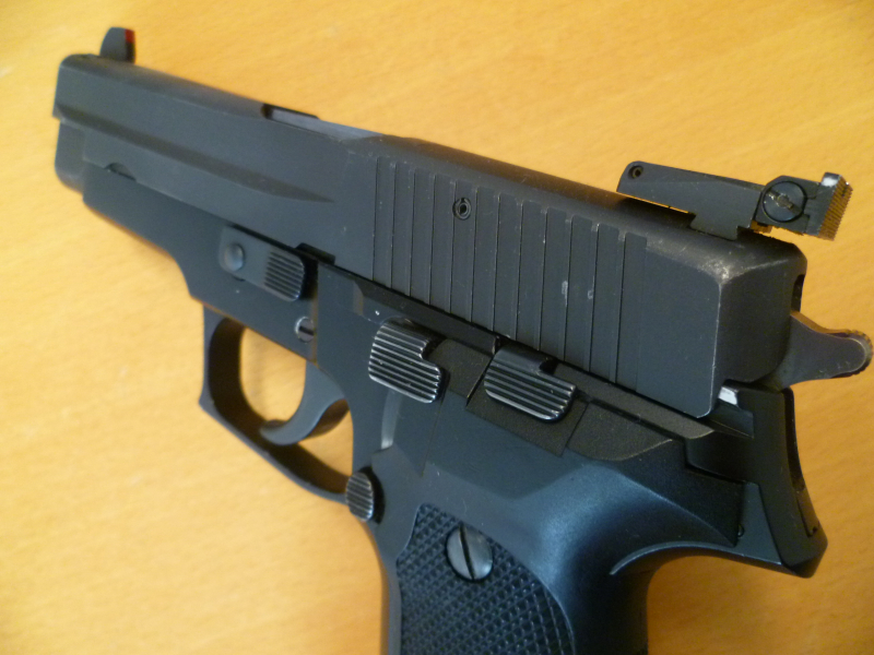 Pistole SIG Sauer P226 9mm Luger – Bild 4