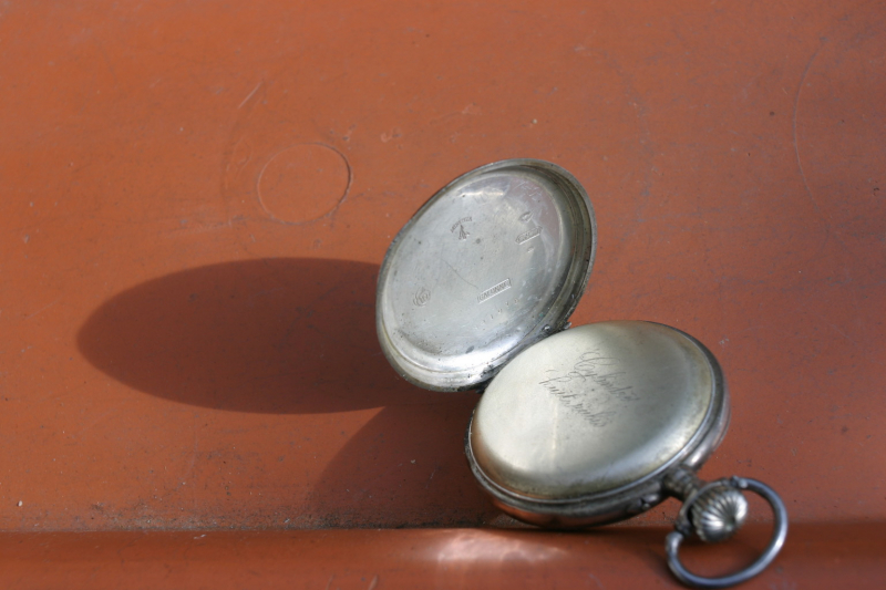 Silberne Taschenuhr mit röm. Ziffern – Bild 3
