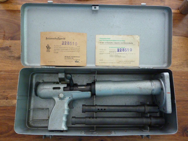 Bolzenschuss- / Bolzenschußgerät, Nagelsetzer, Suhl, DDR – Bild 2