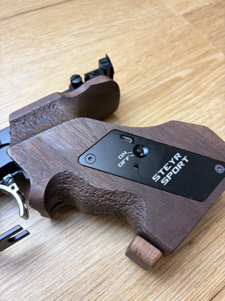 Steyr Evo 10 E (Auflage) Griff rechts/M ++ TOP ZUSTAND ++Waffen Haider++ – Bild 4