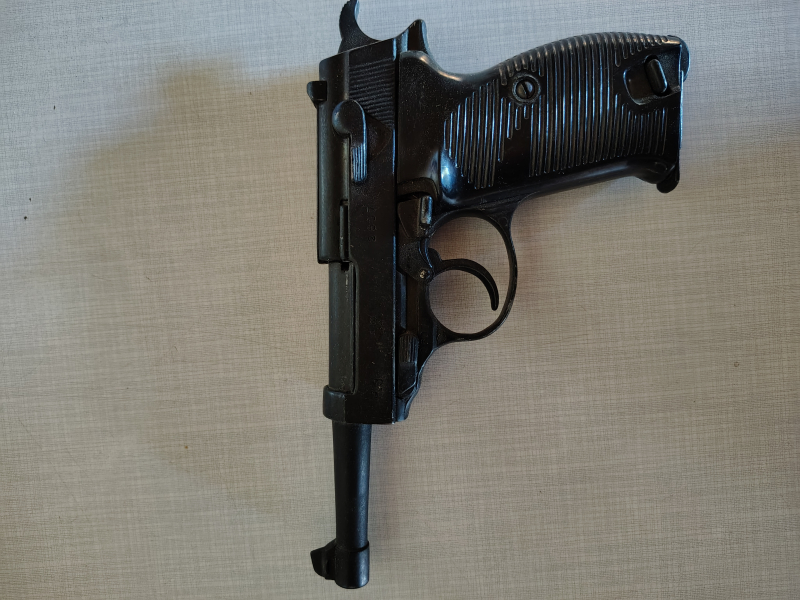 P38 Modellwaffe – pilt 2