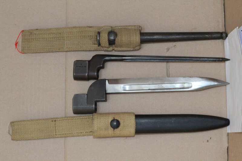 NO.9MK1 HERST.POOLE1949&NO.4 MK2 MIT FÄSUNG ES IST EINE FÄLSCHUNG – Bild 2