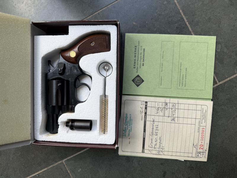 ERMA EGR 66 Cal. 9mm Revolver Gas- und Platzpatronen – immagine 2