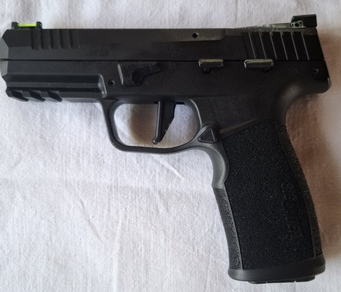 SIG Sauer P322 (.22 LR) - Top Zustand inkl. Zubehör & 20-Schuss Magazinen! Optic Ready! – Bild 2