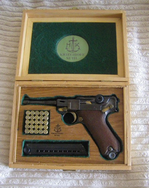 Pistole 08 Krieghoff Kassette, Präsentation – Bild 2