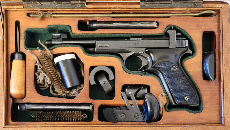 Margolin - .22 lr - in Holzkiste - 2 Magazine - viel Zubehör – Bild 1