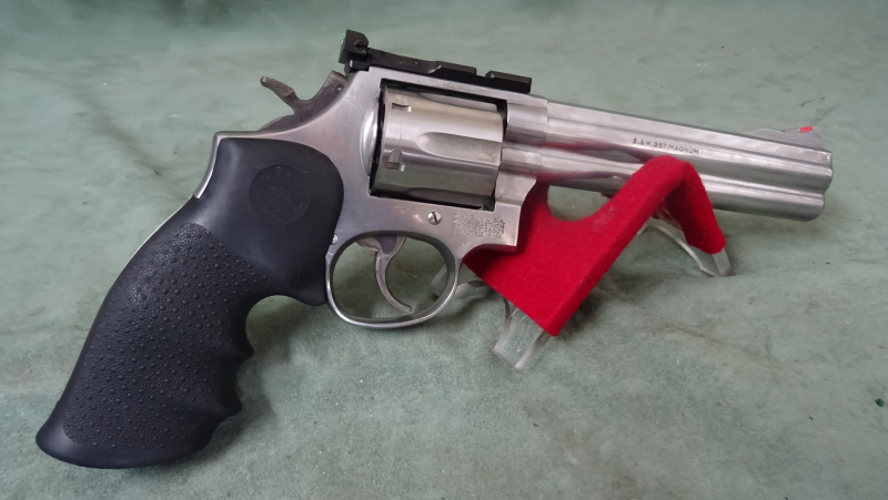 Smith & Wesson 686-4, LPA Sight, .357Mag – Bild 4