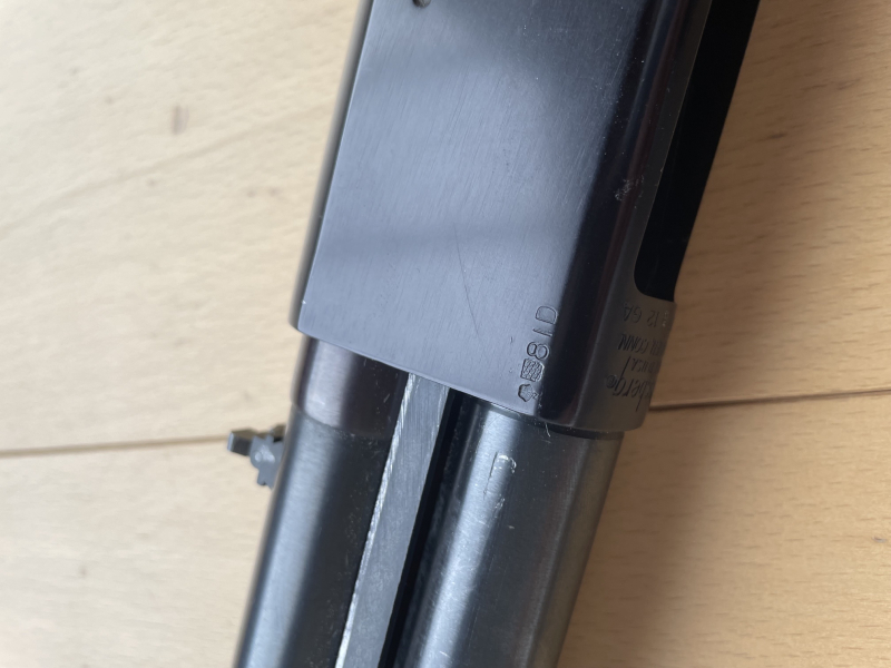 Mossberg 500 ATP6, Repetierflinte, 12/76 mit Kimme und Korn – Bild 3