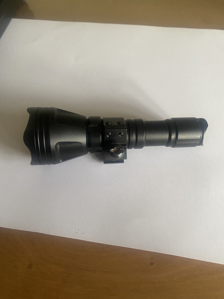 LED Strahler IR Strahler Taschenlampe Nachtsicht KL52 PLUS – Bild 3
