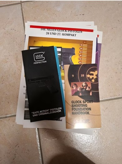 Glock Zeitschriften und Prospekte – Bild 2