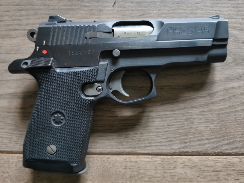 Star Firestar 9mm Luger Fangschusswaffe – Bild 2