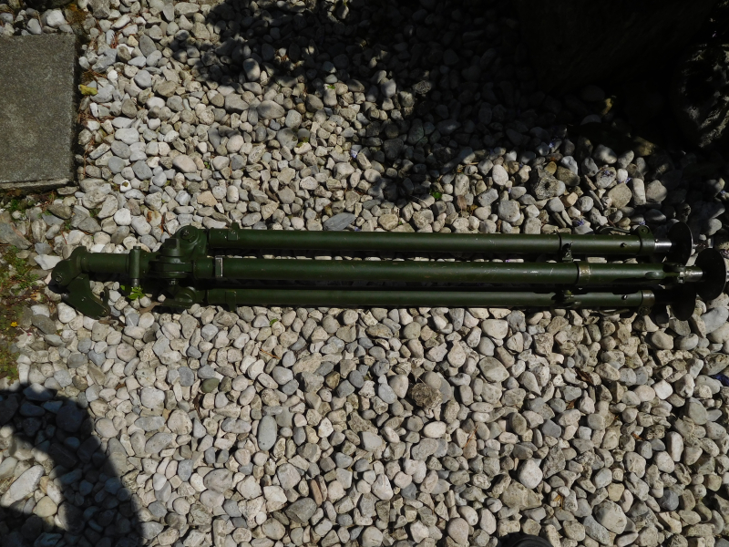Orig. BW Fliegerdreibein für MG3 MG42 MG53 – Bild 4