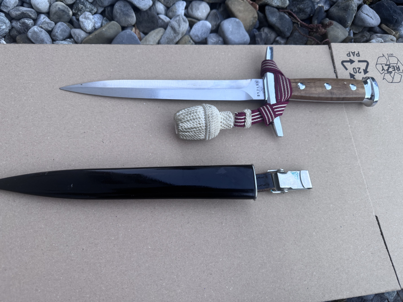 Schweizer Offizierdolch M 1943 Elsener – stampa 2
