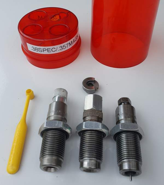 LEE-Hartmetall-Matrizensatz .38Spezial/.357 Magnum mit Hülsenhalter – Bild 2