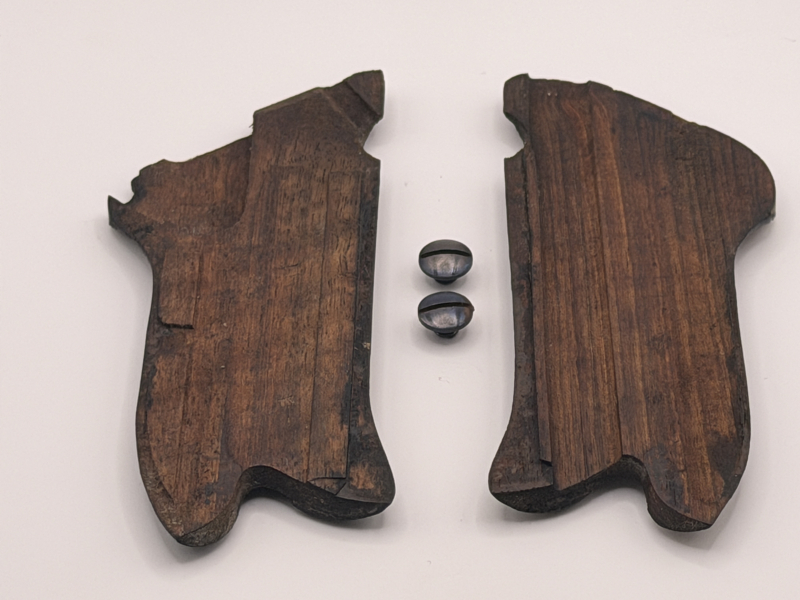 Original P08 Luger Griffschalen 2. Weltkrieg WaA-Stempel evtl. WaA659 + Schrauben - WKII/WK2 -SELTEN – снимка 5