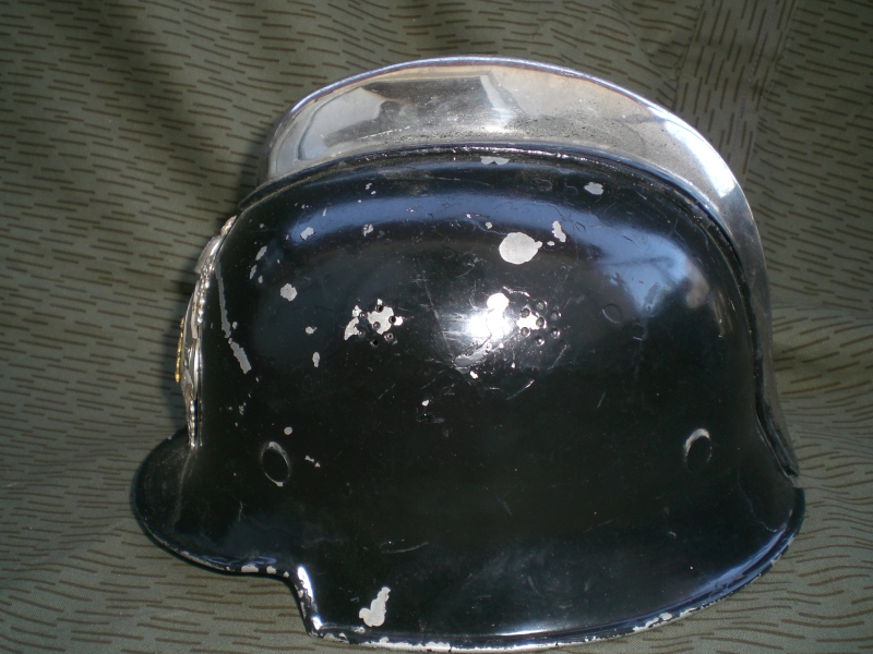 Deutscher Stahlhelm 2. Weltkrieg Originalstück Feuerwehrkommandantenhelm mit Emblem – Bild 2