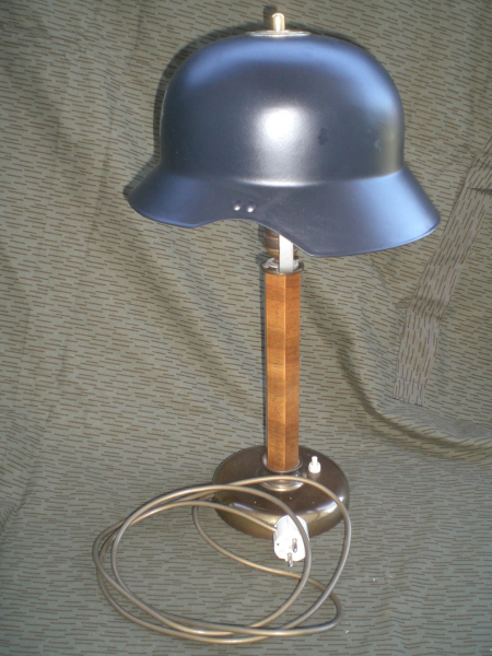 Deutscher Stahlhelm 2. Weltkrieg Stahlhelmlampe – Bild 2