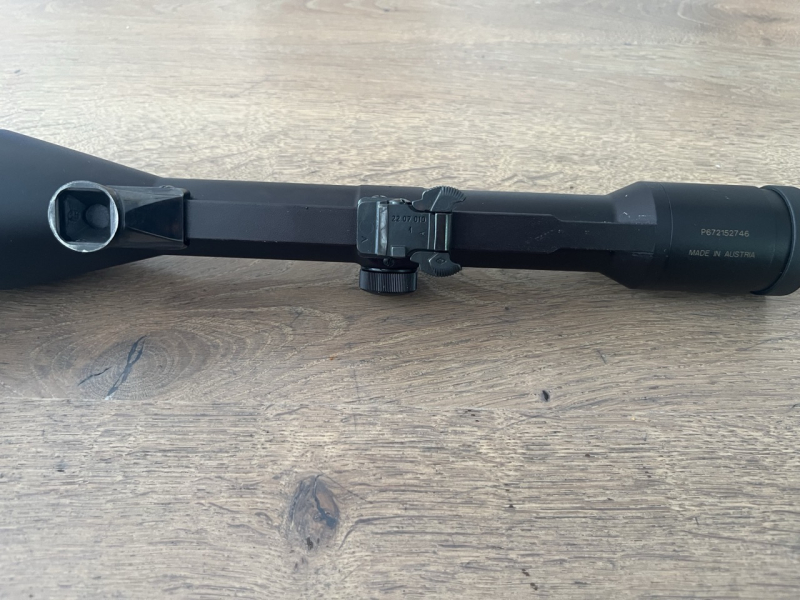 Swarovski Habicht 8x56 mit Schiene – Bild 4