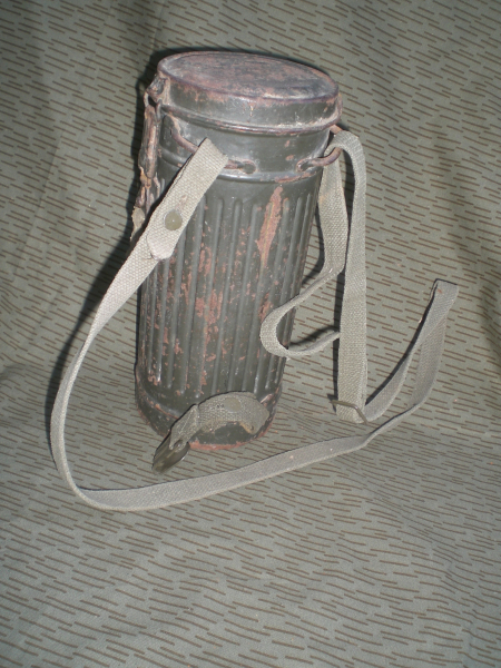 Wehrmachts Gasmaskendose 2. Weltkrieg – Bild 1