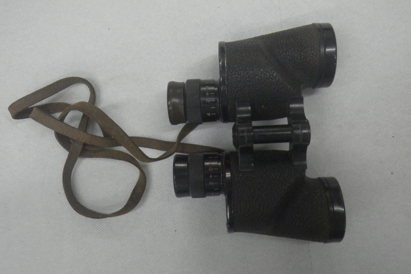 2.Weltkrieg US-Army 6x30 Fernglas M3 mit Strichplatte – Bild 2