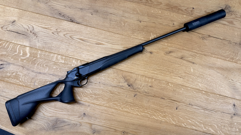 Blaser R8 Ultimate / .300 Win. Mag. / LL 65 cm / M15x1 / Svemko Magnum 1.0 Quick Mount / Gelegenheit – Bild 1