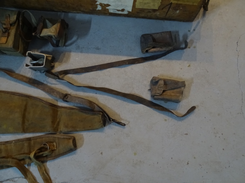 Waffenkiste, Zubehörsset für das MG 30(t) 2. Weltkrieg, W -SS, Magazintaschen, Y-Riemen Magazinader – immagine 3