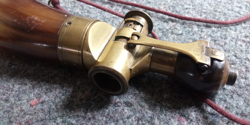 Antikes Pulverhorn mit Automatik Dosierung, Super! – Bild 3
