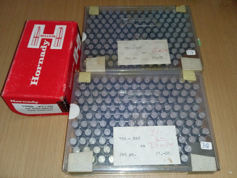SWC cal.44 245gr. 2x150 stk + Gaschecks – kuva 1
