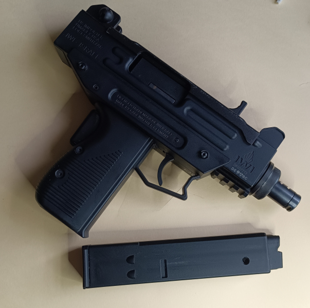 UZI . 22 lr Pistole – Bild 2
